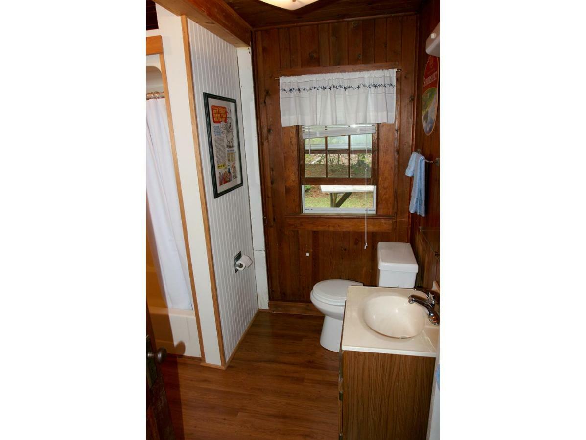 Pine Gables Cabins Villa Lake Lure Bagian luar foto