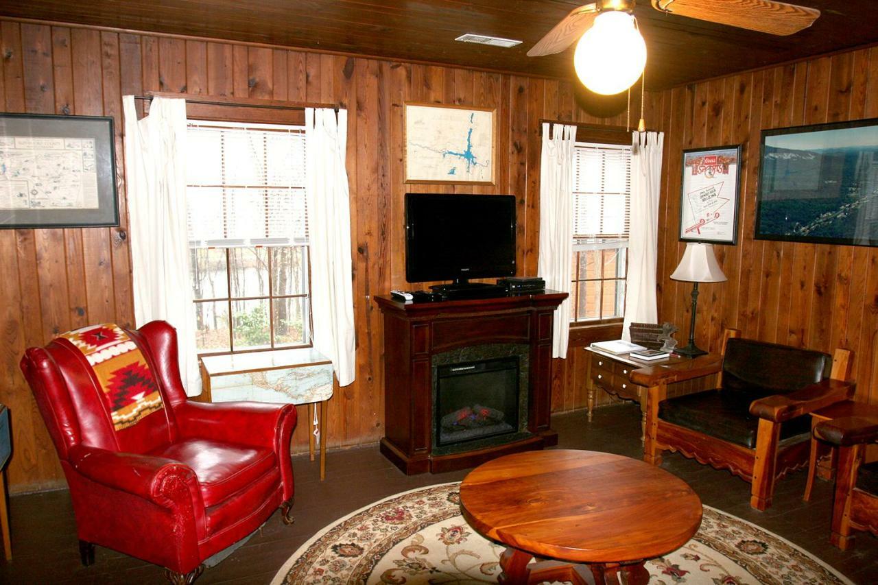 Pine Gables Cabins Villa Lake Lure Bagian luar foto